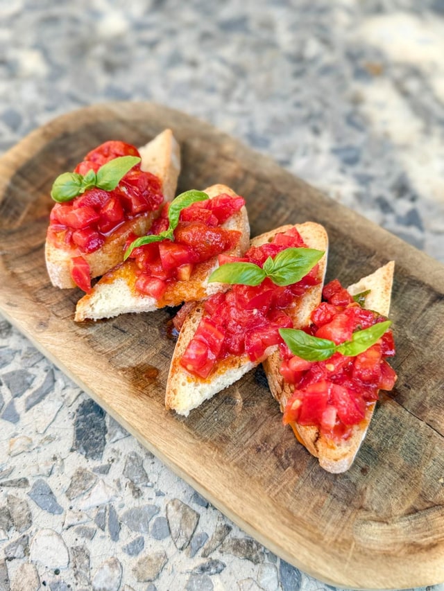 Bruschetta Pomodoro